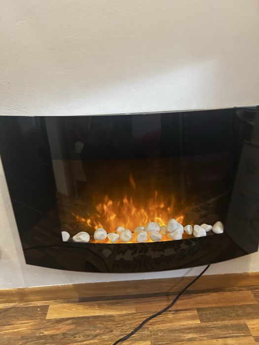 Grzejnik kominek elktr scienny