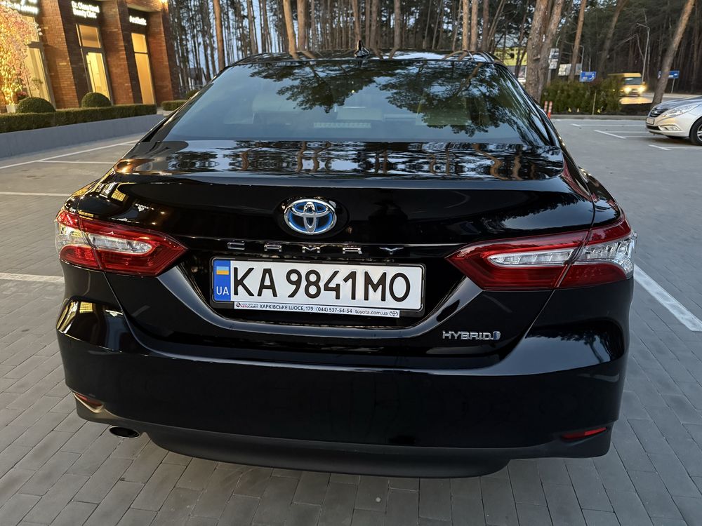 Продам Toyota Camry 2020  Hybrid
