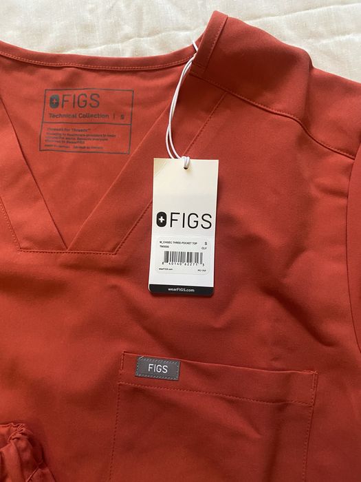 Жінчоий медичний костюм Figs