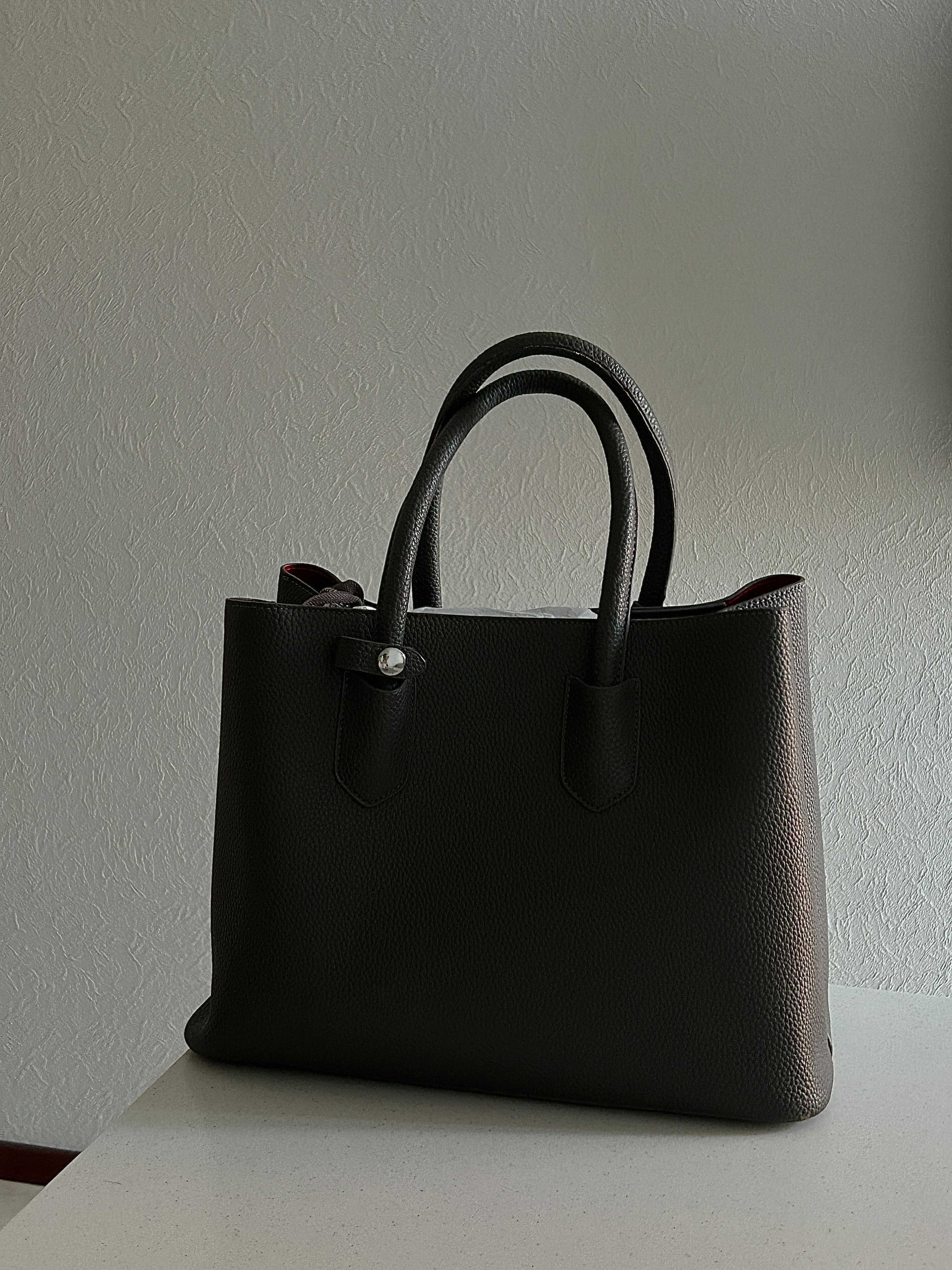 Жіноча сумка від Prada