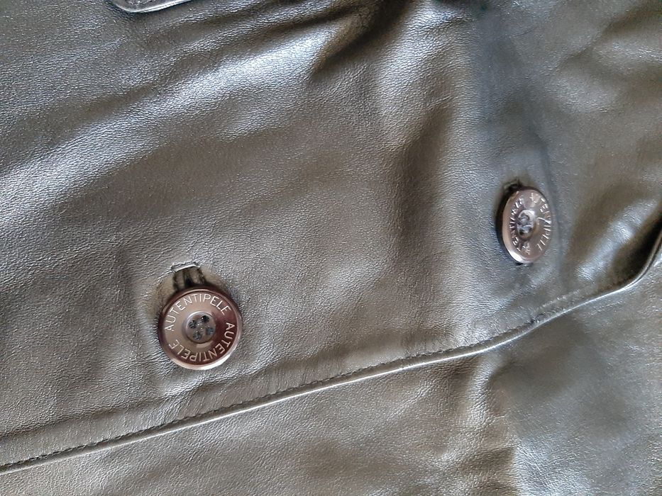 Casaco em pele preto