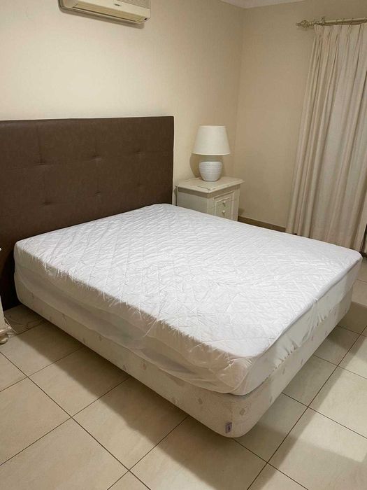 Cama de casal 200x160