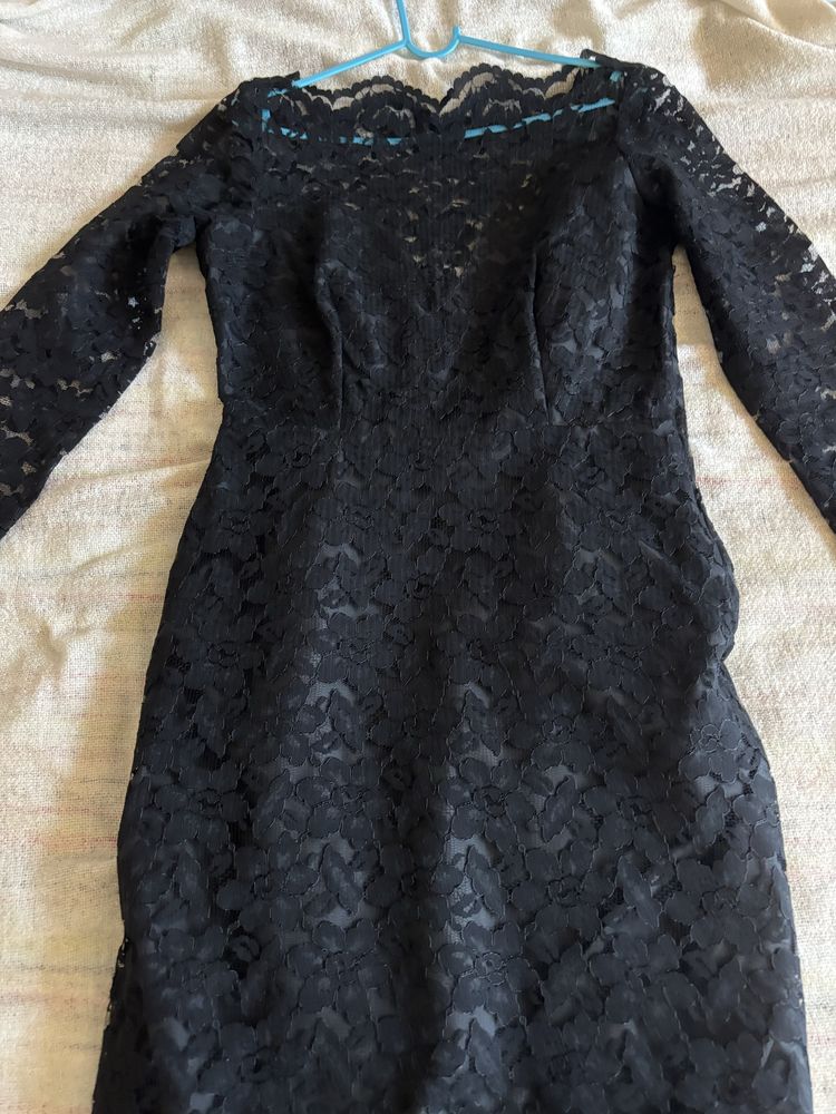 Koronkowa czarna eleganvka sukienka w stylu vintage retro karnawal bal