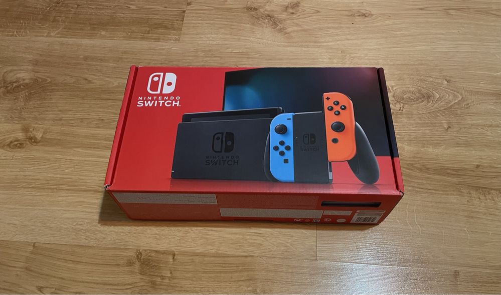 Nintendo Switch + kontroler