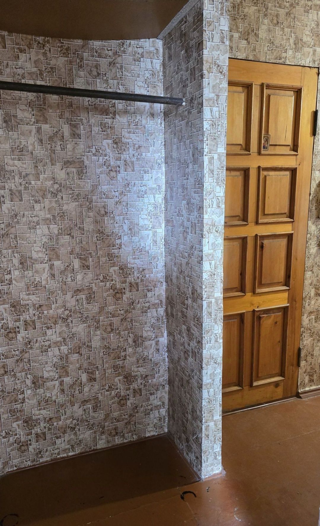 Продам 2 комнатную квартиру в отличном районе жилмассива Котовского