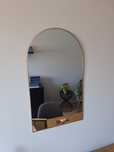 Espelho dourado para closet