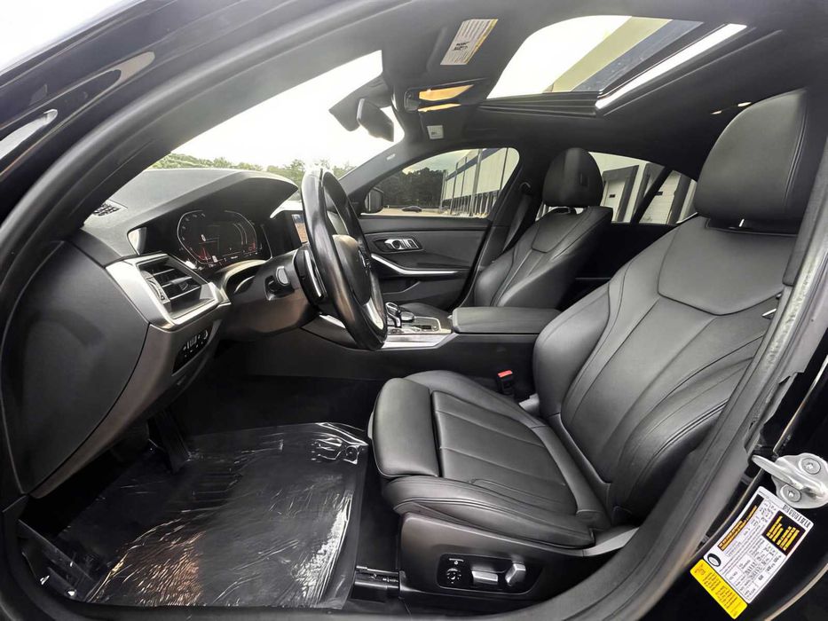 BMW 3 Series 330i      2020