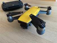 Dron DJI Spark. Zestaw, 2x bateria, walizka, uchwyt na tablet i inne.