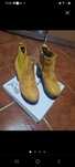 Botins tamanho 37