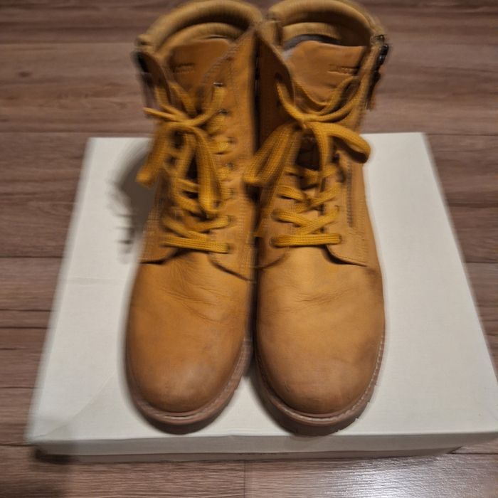 Trzewik Lasocki Young River r.38