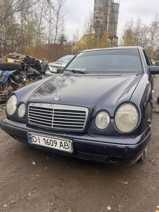 Продам Мерседес 210