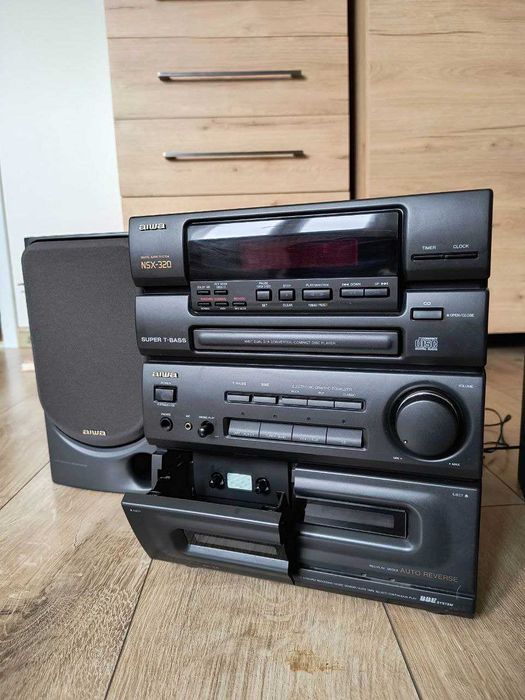 Wieża Aiwa NSX-320 2 kolumny + pilot