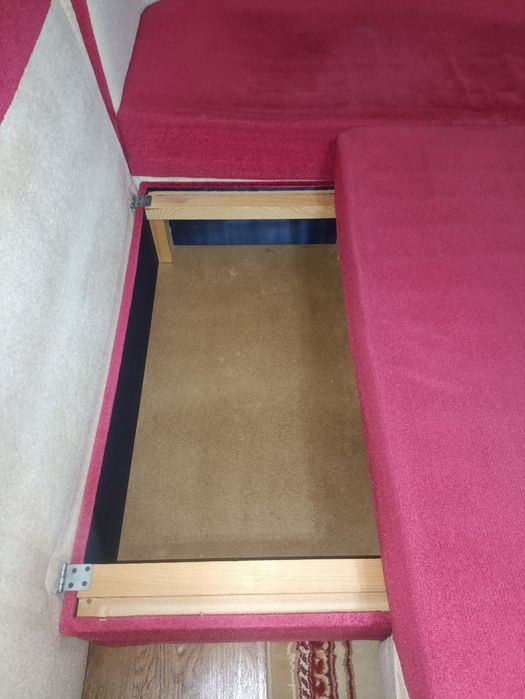 Диван-кровать угловой