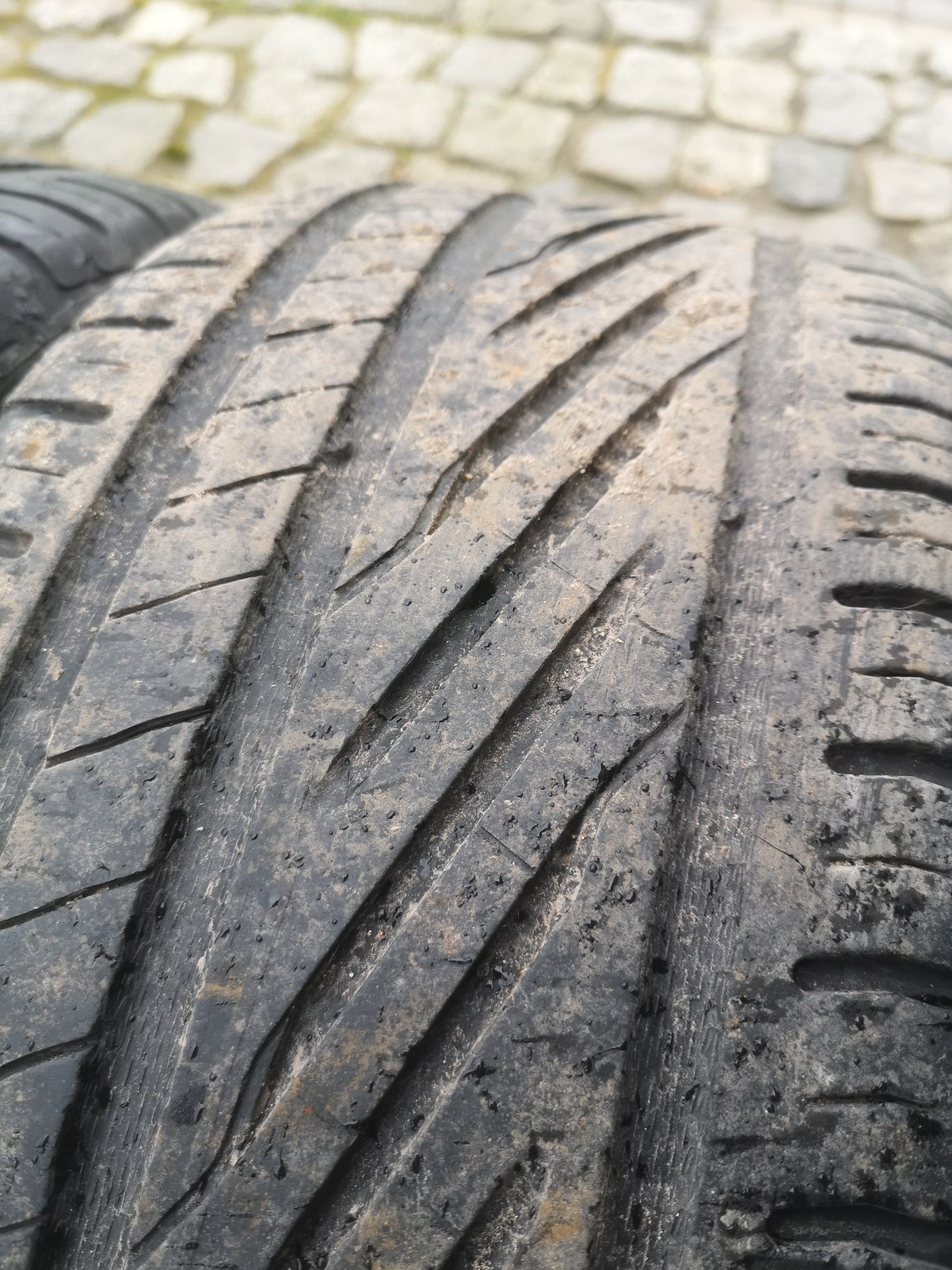 Opony letnie uniroyal 235/50 R18 97V