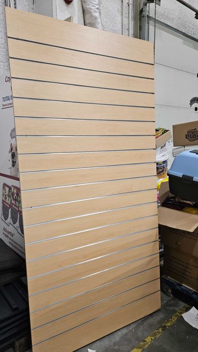 Panel sklepowy Space Wall 200/100cm Listwy z aluminium do sklepu