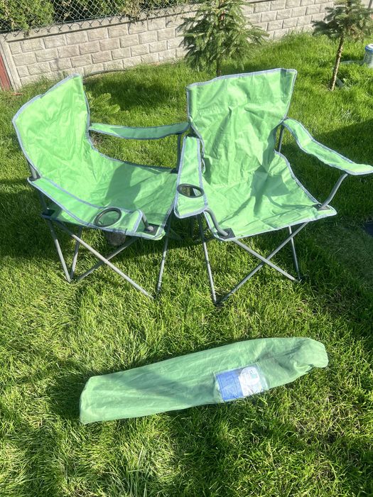 Dwa krzesła kempingowe