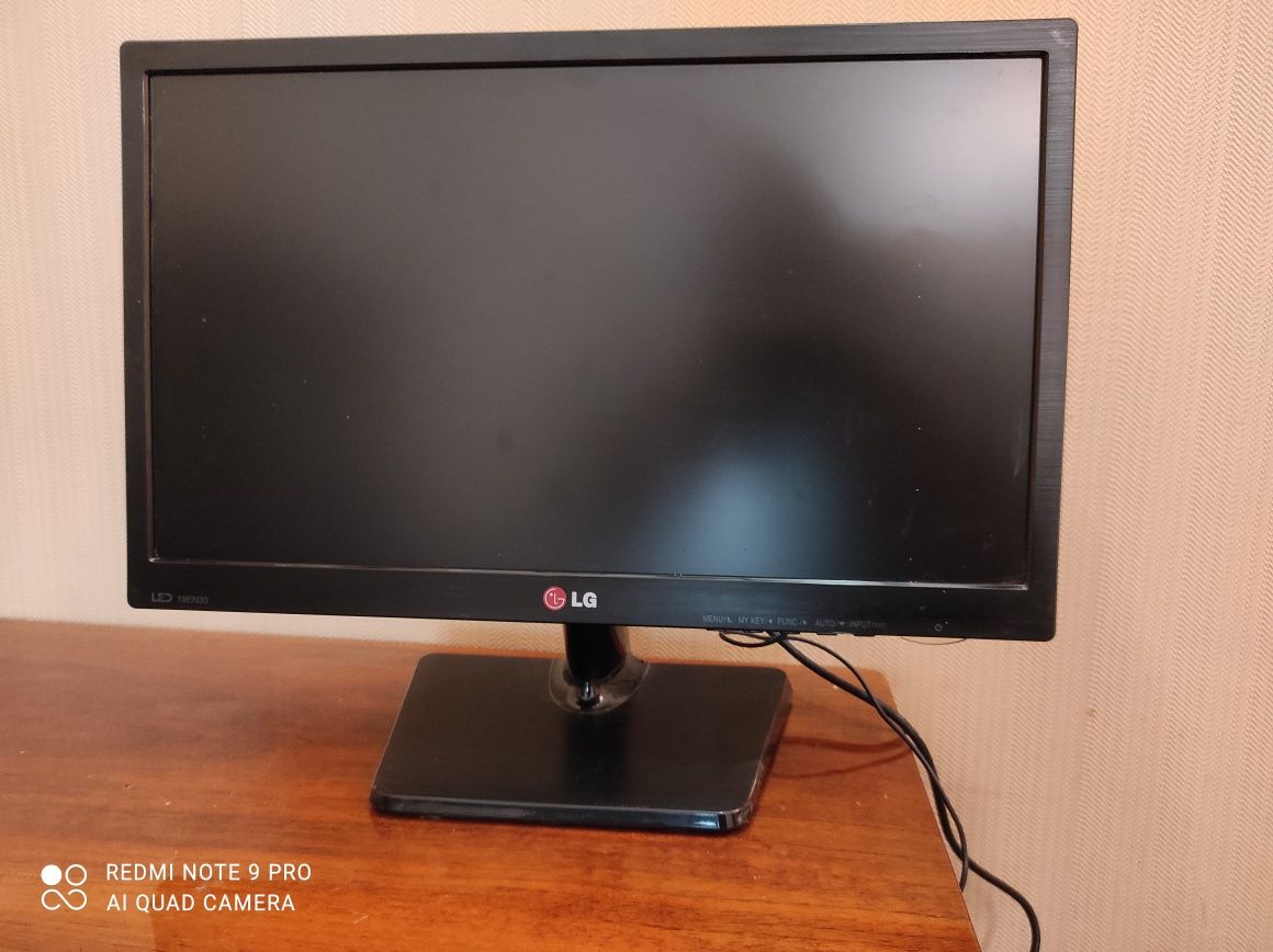 Lg led 19 дюймов vga 1366x768 19en33