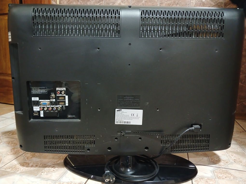Телевізор samsung LE32B45C4W плазма 32'