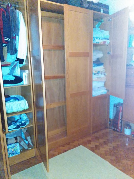 Mobília de Quarto com duas camas rebatíveis