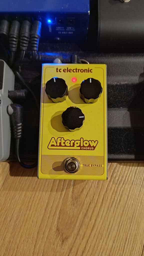 Pedalboard, BOSS OS2, CryBaby GC-95, Chorus Afterglow, Delay VD400