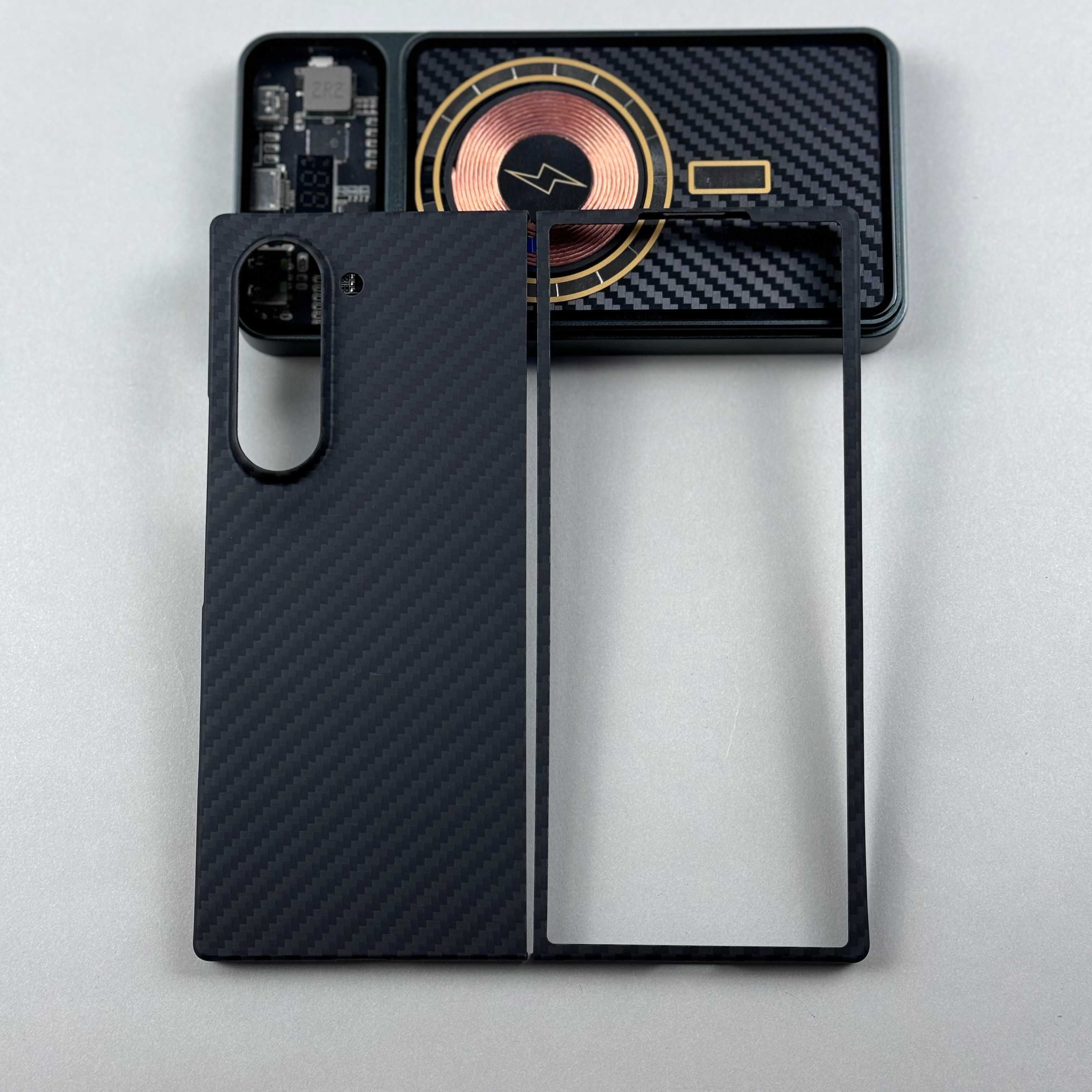 Чехол из настоящего карбона для Samsung Galaxy Z Fold 6