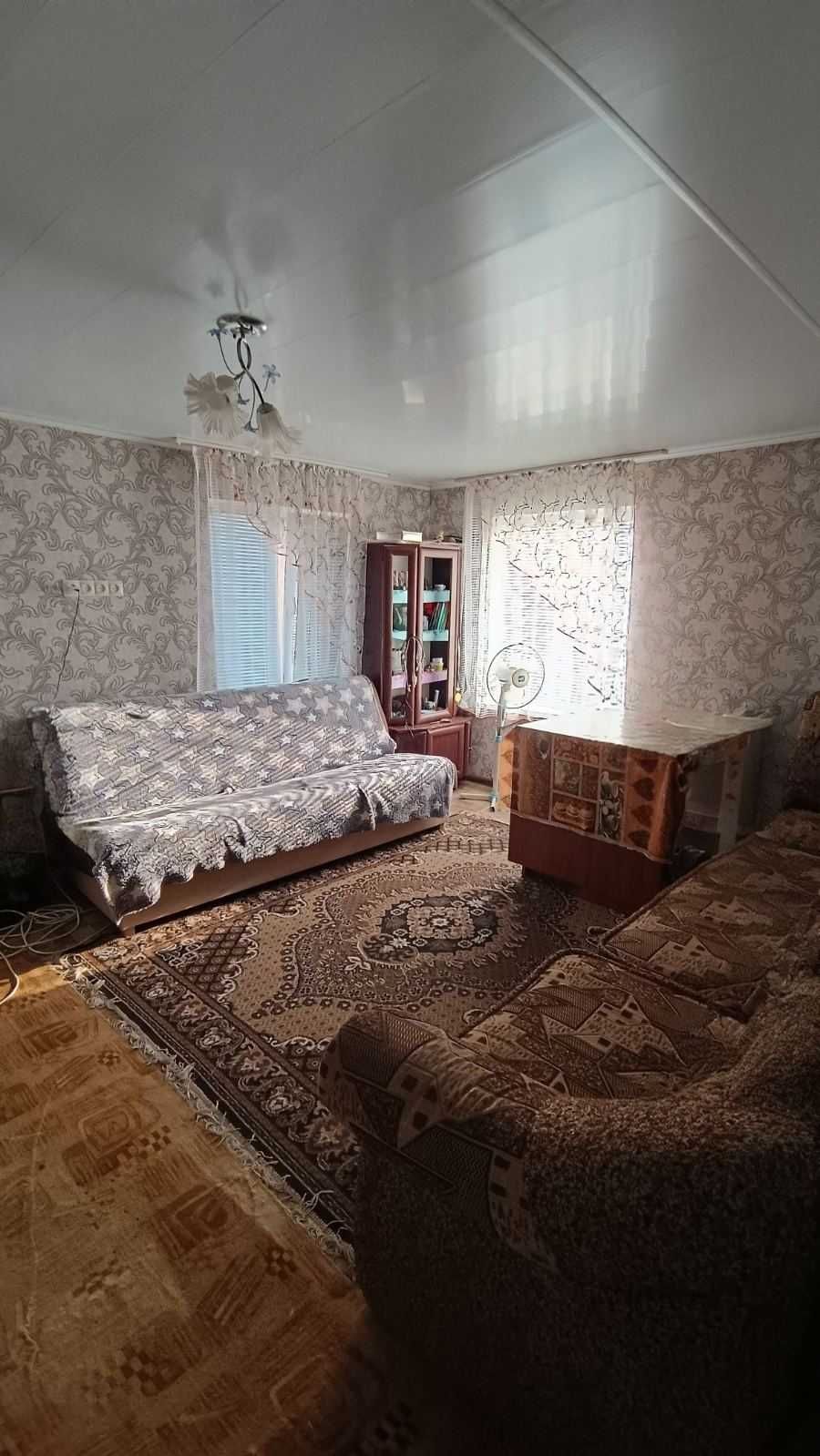 Продається комфортний  будинок на 165 сотках приватизованої землі!