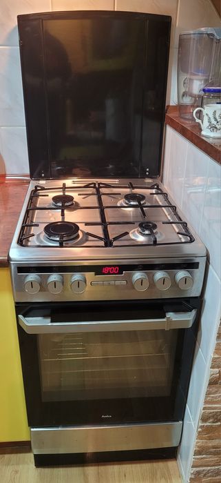 Kuchenka gazowa z piekarnikiem  elektrycznym