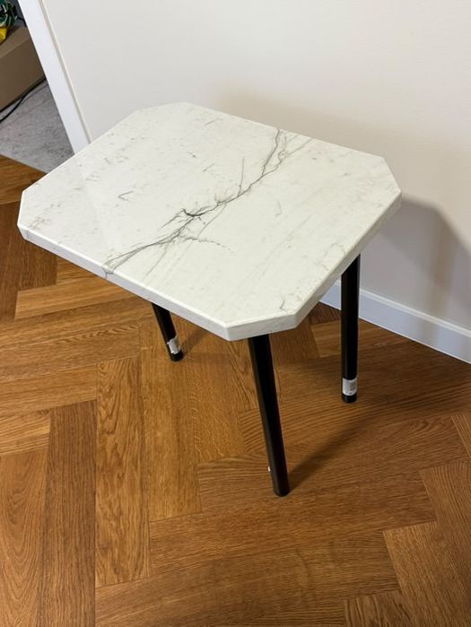 Stolik kawowy marmurowy