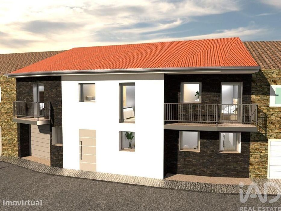 Casa T3 em Alijó de 166,00 m2