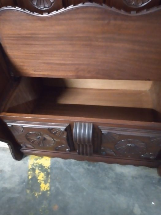 Banco arca para entrada.