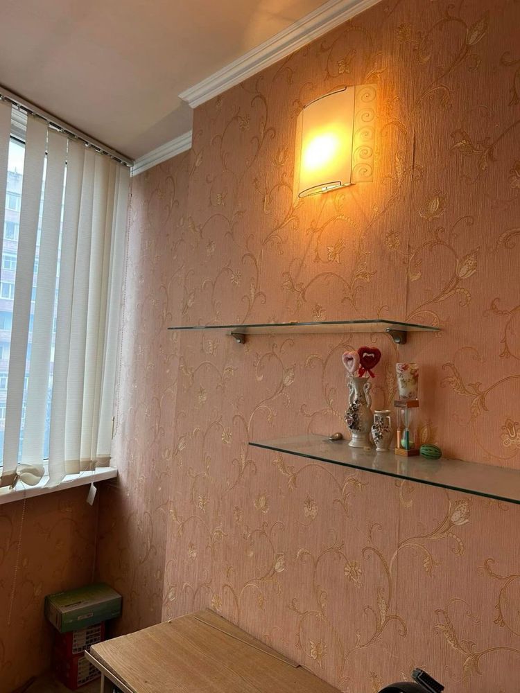 ПРОДАМ 3 кімнатну квартиру на ВАСИЛЯ СТУСА