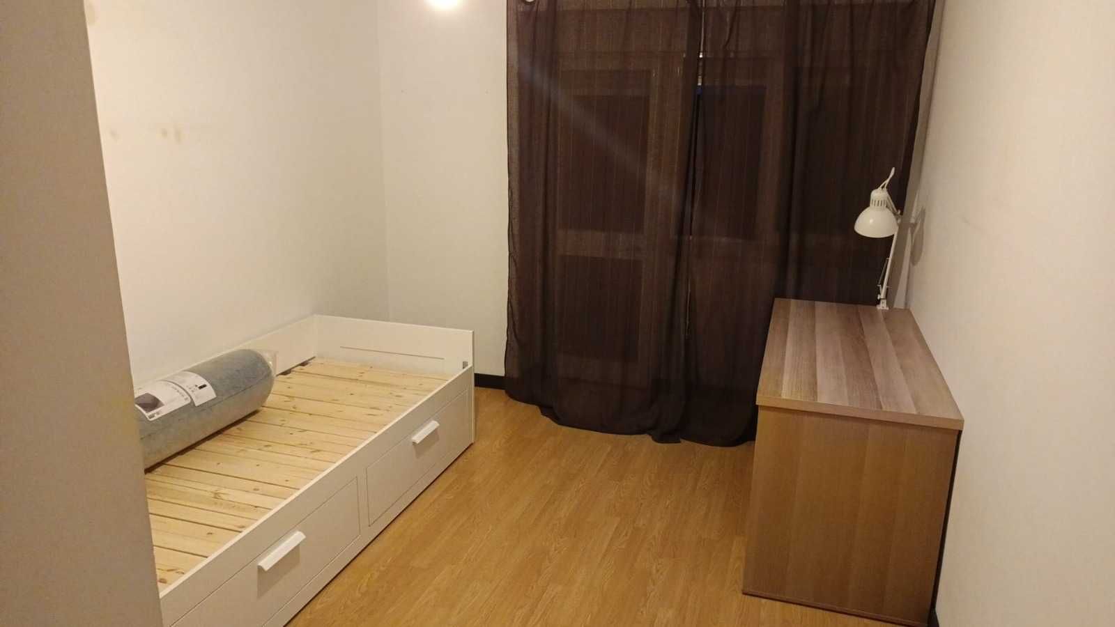 Quarto para arrendar em Almada