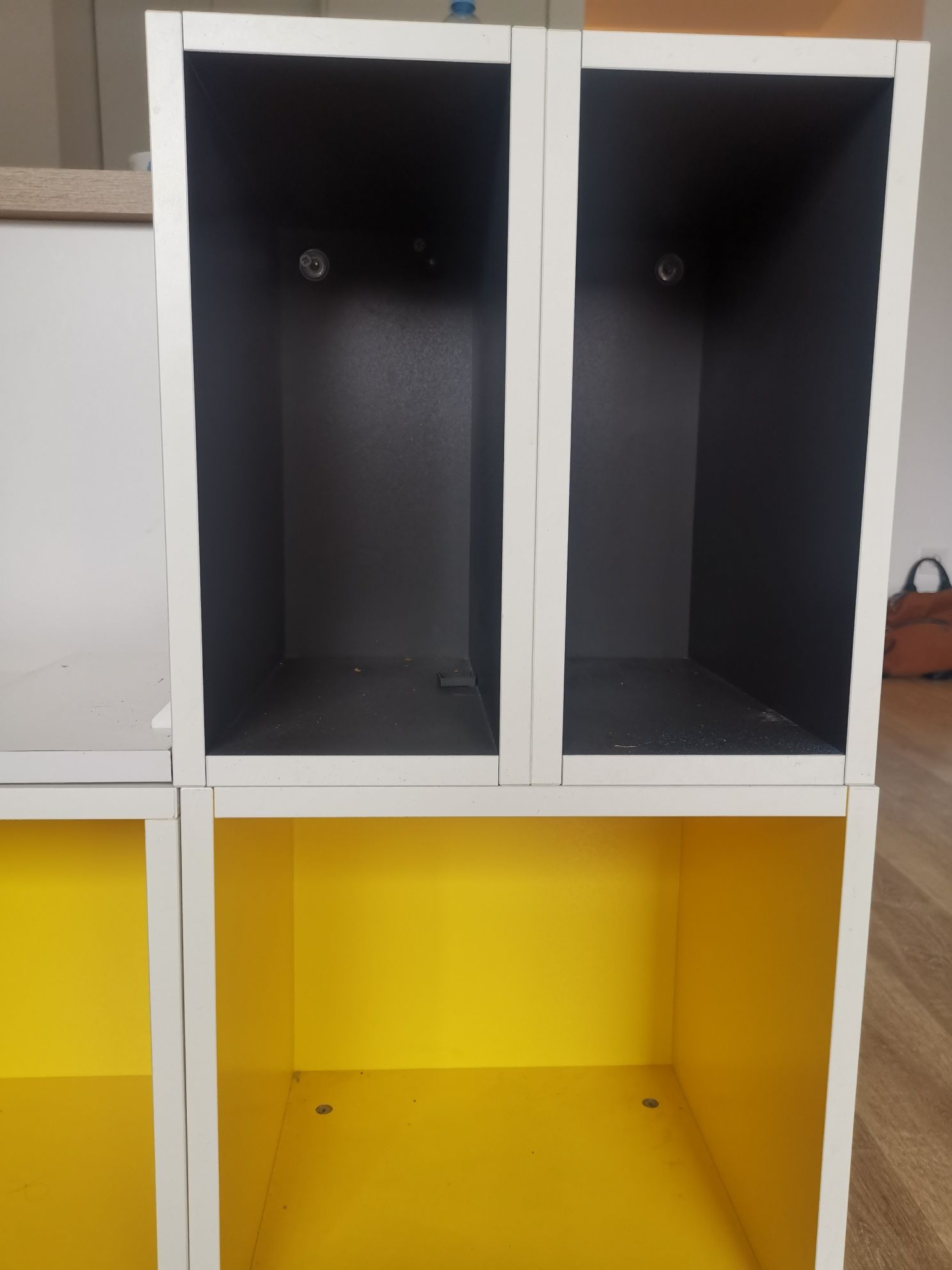 Półki ikea 4 sztuki wiszące