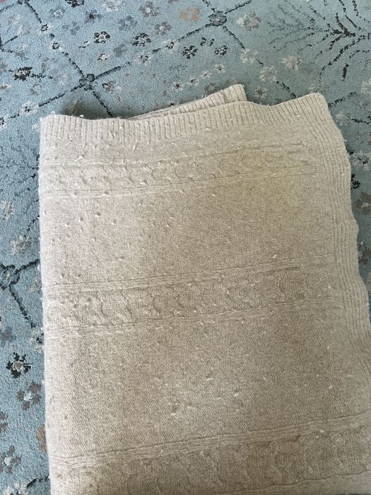 Duas mantas de bébé em lã