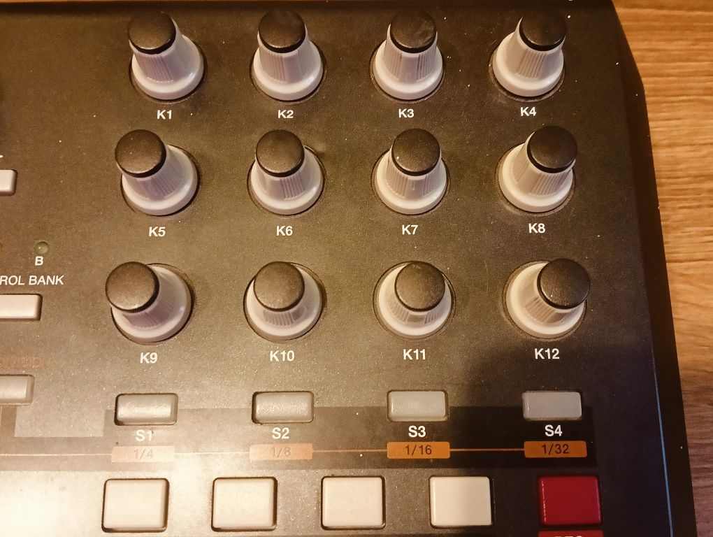 Keyboard MIDI AKAI MPK 25