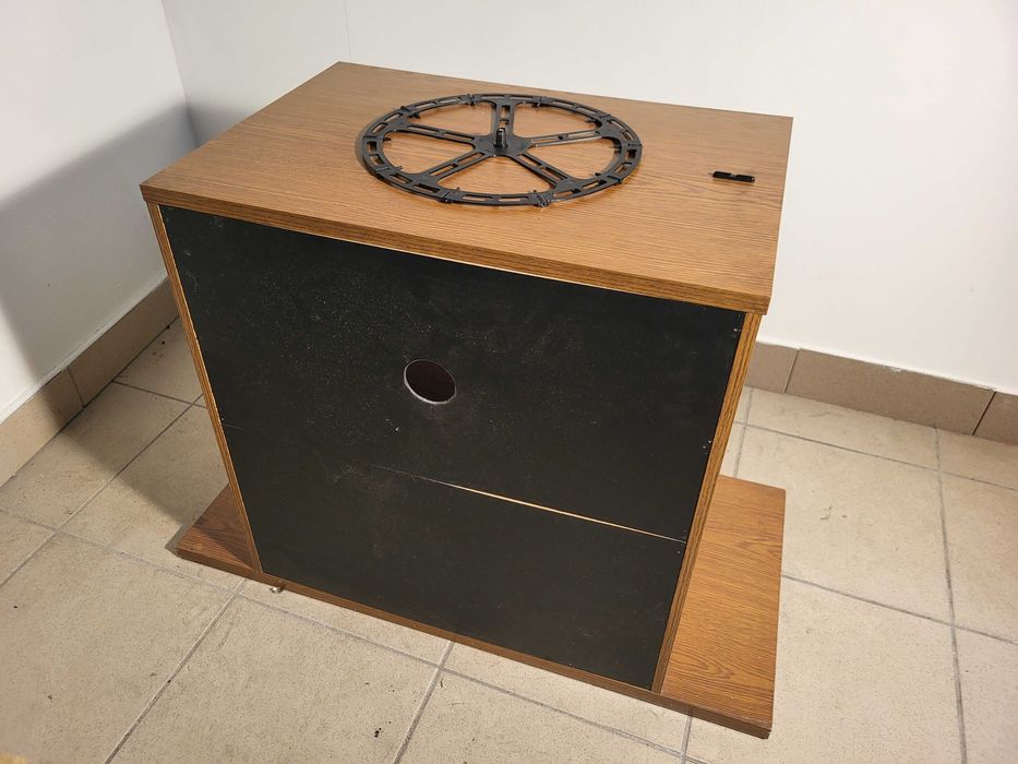 Szafka z Obrotowym Blatem pod Telewizor PRL