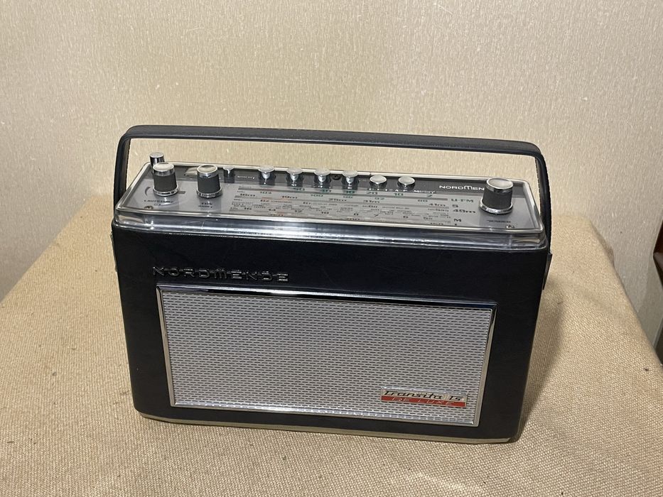 Немецкий радиоприемник 60-х NORDMENDE TRANSITA TS DE LUXE