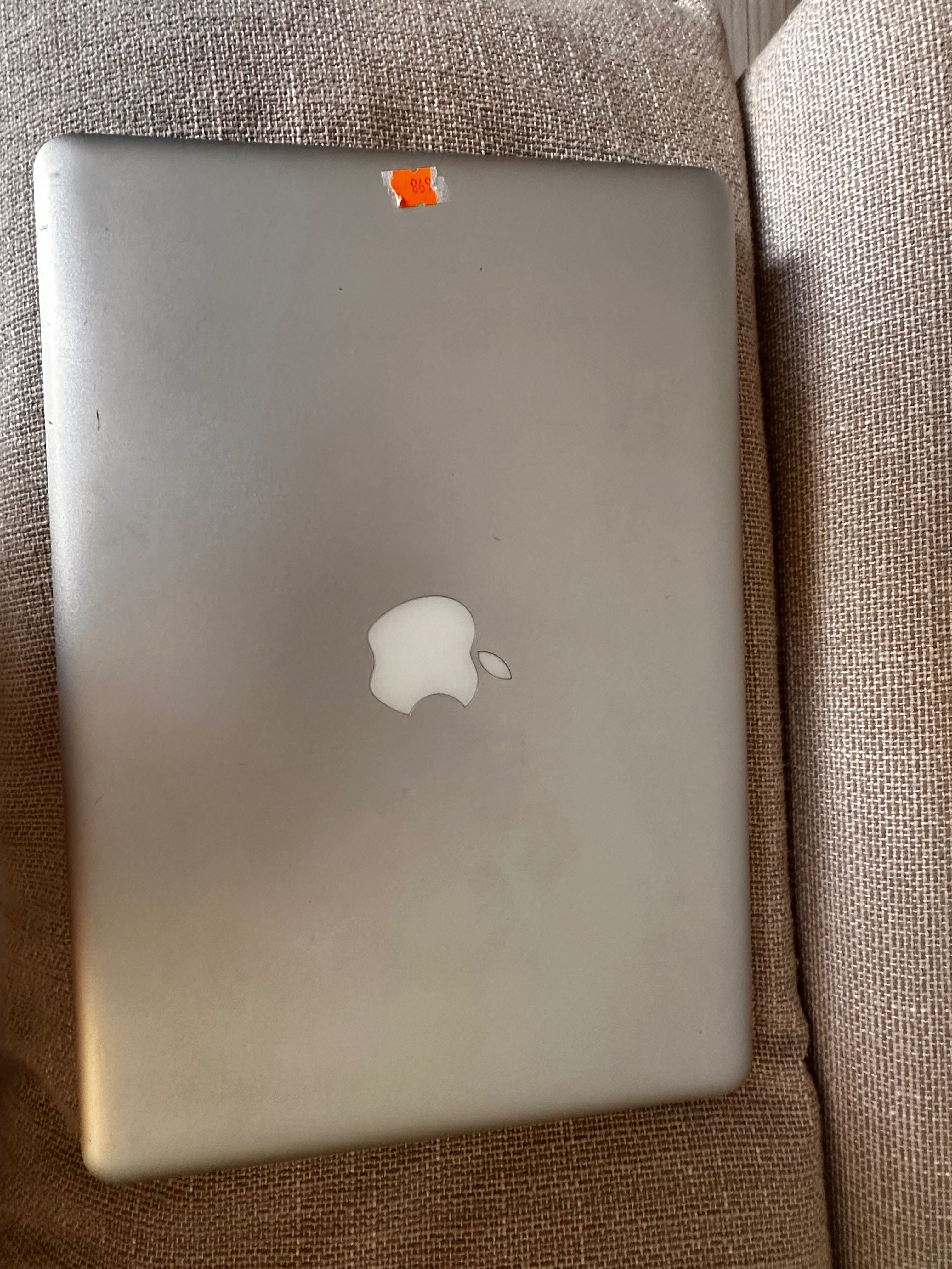 Macbook Pro 2010 para peças