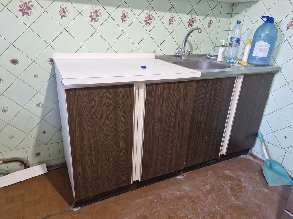 Кухня з мойкою бу