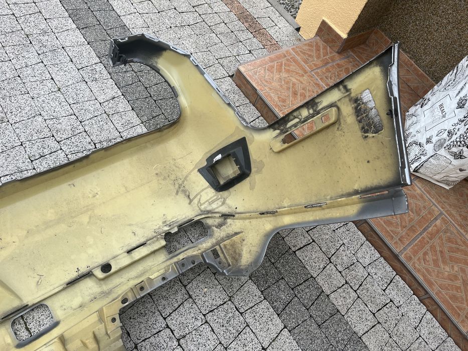 Zderzak tylny .wahacz  tył  .Challenger lift lusterko prawe  7 pinów