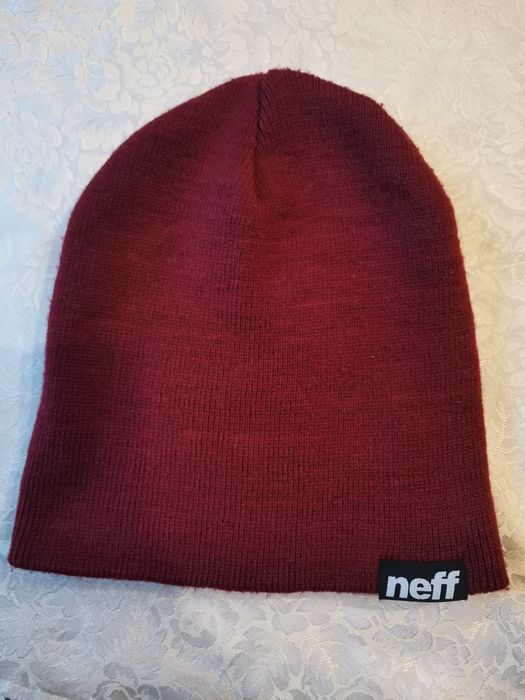 Czapka damska Neff, rozmiar uniwersalny, kolor burgund