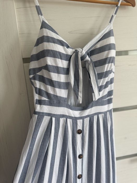 Letnia sukienka w paski Cameo Rose