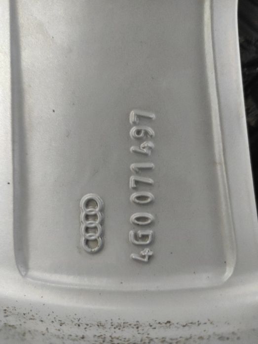 28 Felgi aluminiowe ORYGINAŁ AUDI R 17 5x112 otwór 66,6 Bardzo Ładne