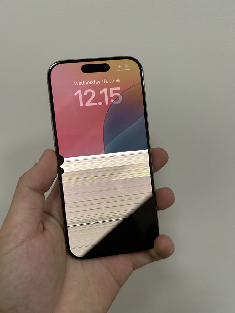 Вживаний Apple iPhone 15 Pro 128Gb. ( Natural Titanium )