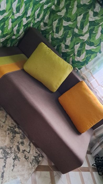 Продам диван б/у