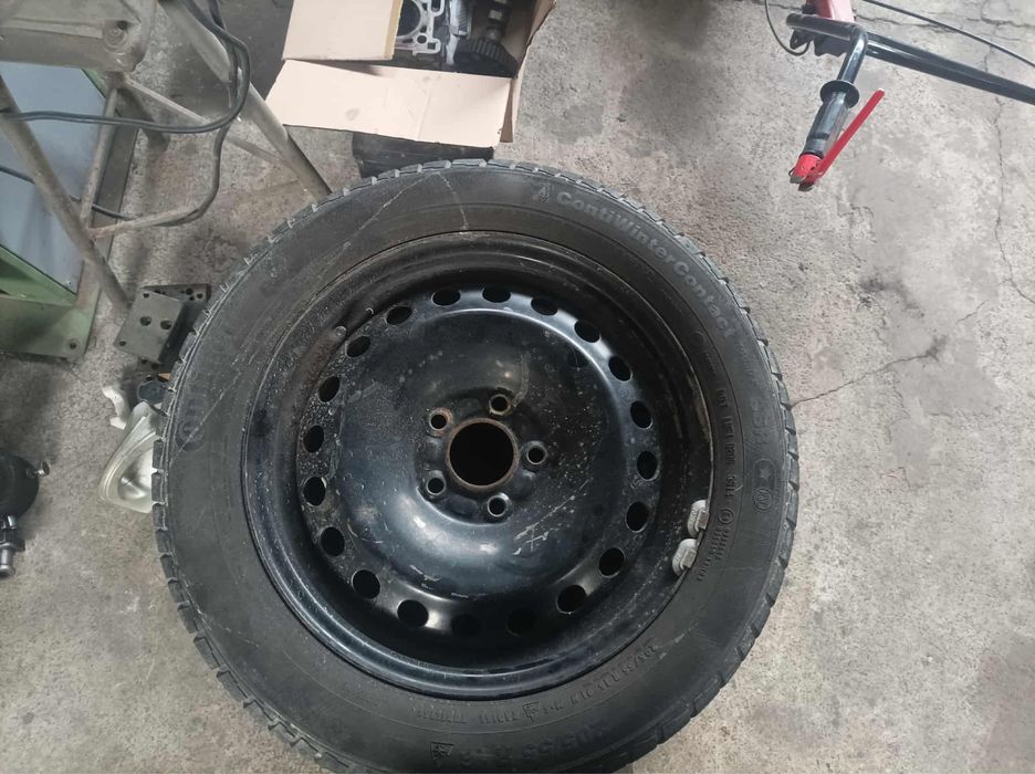 Sprzedam opony zimowe