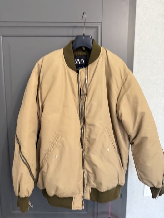 Бомбер Zara, розмір М