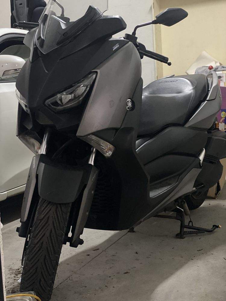 Yamaha X-Max 300 | 18.000 km | Revisões na marca | Como nova
