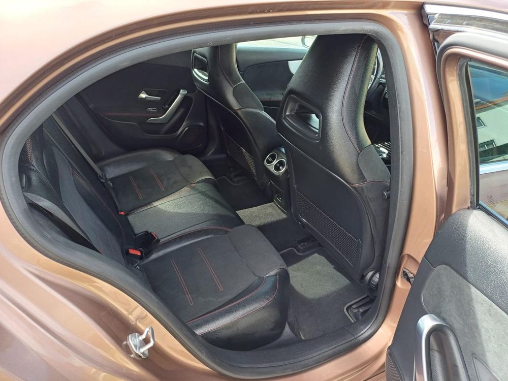 Mercede-benz A 250e