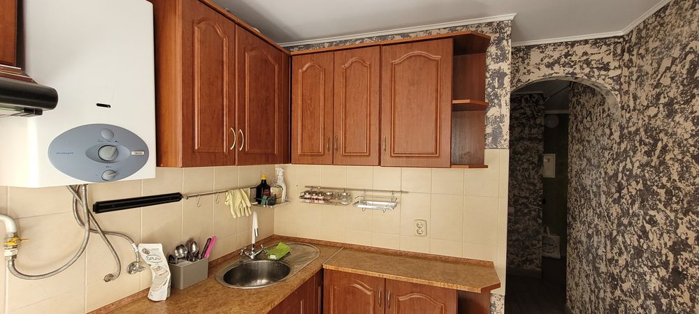 Продам 2х кімнатну квартиру з окремими кімнатами